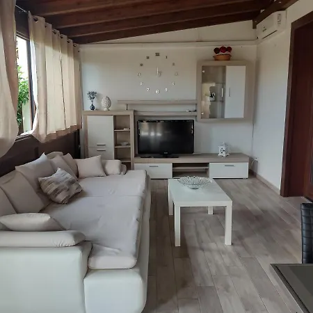 Pomelia Holiday home