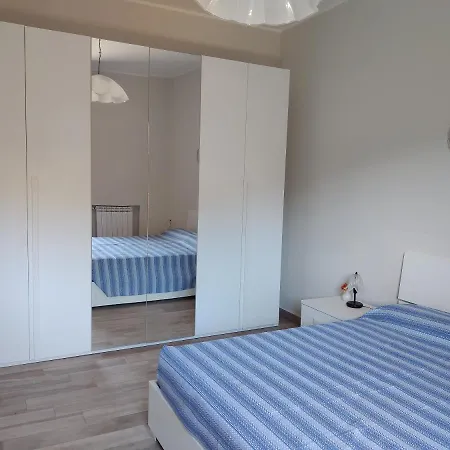 Pomelia Campofelice Di Roccella